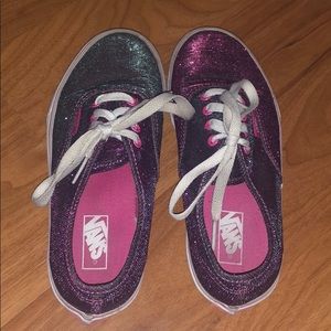 Selling vans shoe size 3